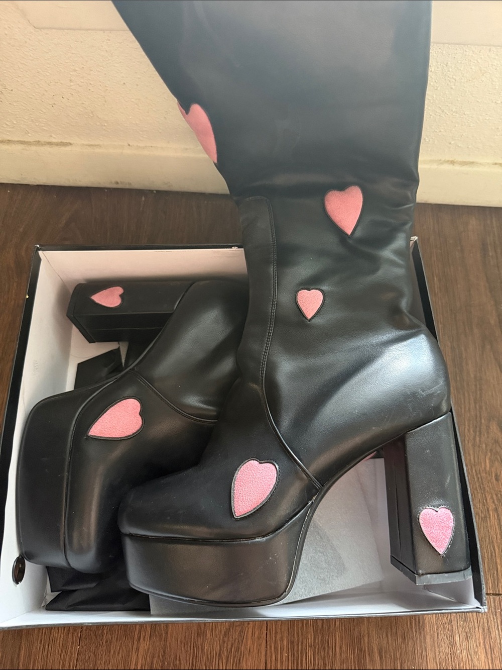 Lamoda Women's Black Platform Boots with Pink Heart Accents, size 12